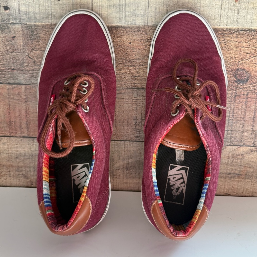 VANS OFF THE WALL Classic Canvas Burgundy Skate Shoes Size Mens 9.5 Aztec